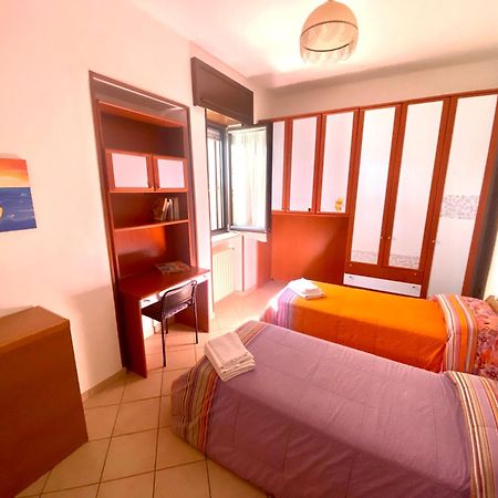 شقة Un Posto Al Sole برينديسي المظهر الخارجي الصورة